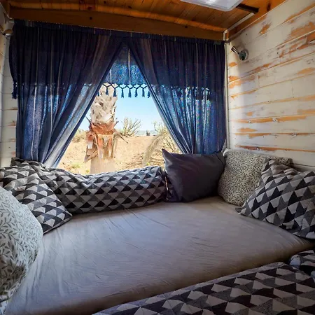 Campervans אתר קמפינג