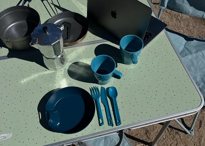 Campsite Campervans *