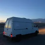 キャンプ場 Campervans *