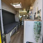 キャンプ場 Campervans