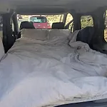 キャンプ場 Campervans