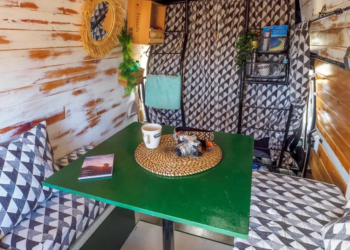 Campervans キャンプ場 *