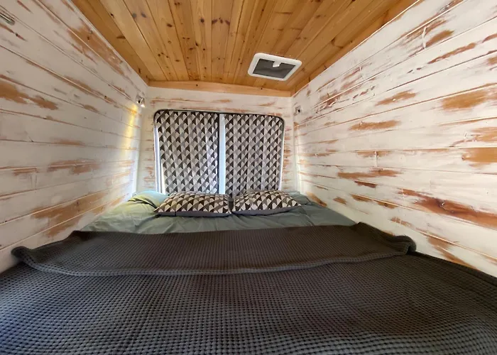 Campervans キャンプ場 *